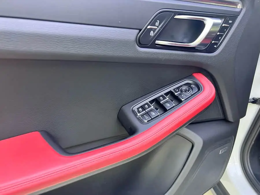 2021 Macan Macan 2.0T