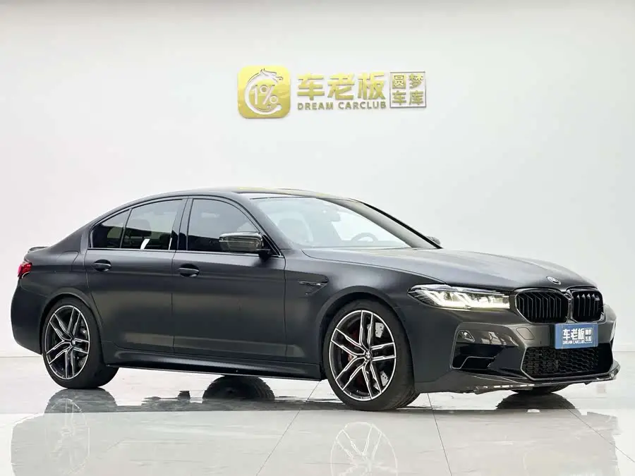 BMW M5 2021