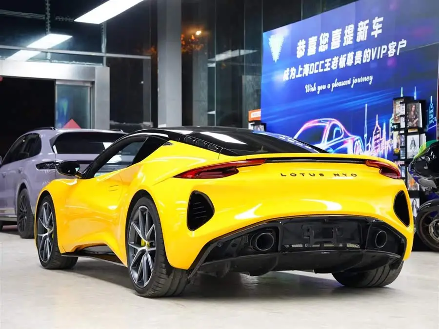 إيميرا 2022 3.5T V6 يدوي الإصدار الأول