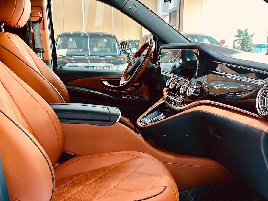 فيتو 2023 2.0T إصدار الأعمال 7 مقاعد