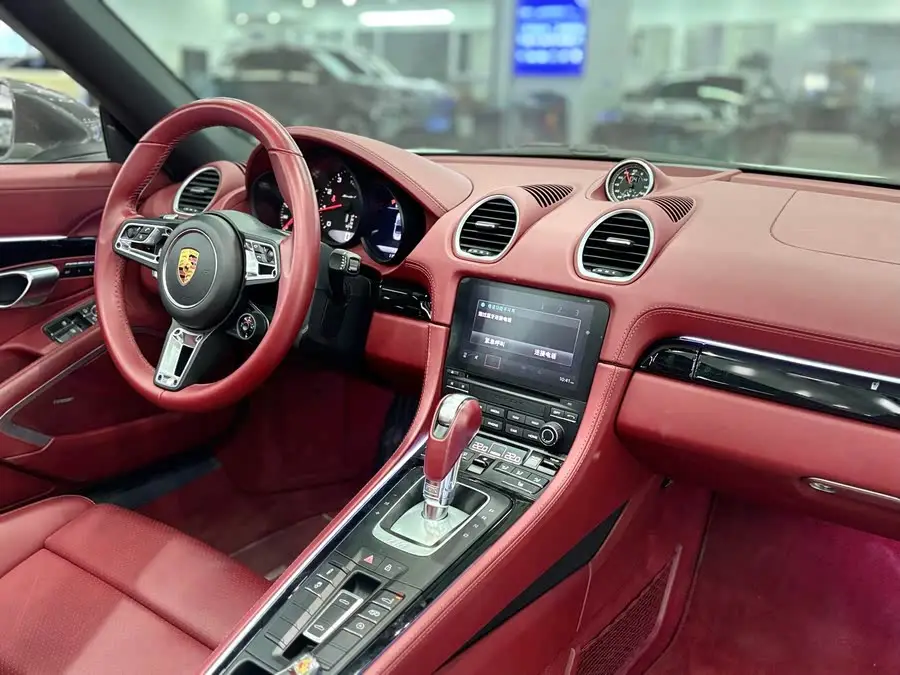 Porsche 718 2022 Boxster T 2.0T