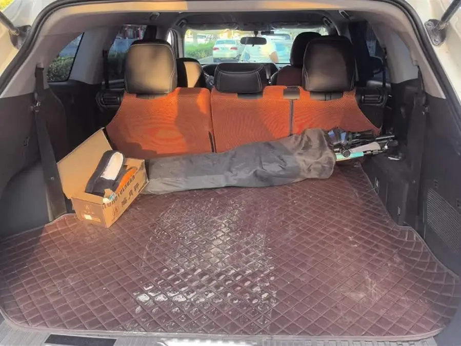 هايلاندر 2022 هايبرد 2.5L دفع رباعي إلكترا 7 مقاعد