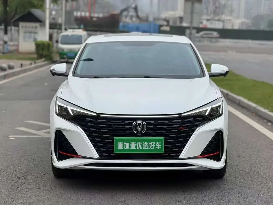 يدونغ 2022 بلس بلو ويل NE 1.4T GDI DCT النسخة المميزة