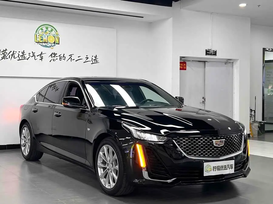 كاديلاك CT5 2022 28T الفاخرة