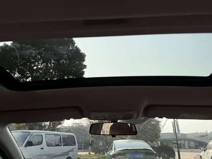 إيدونغ 2022 بلس بلو ويل NE 1.4T GDI DCT النسخة المتميزة