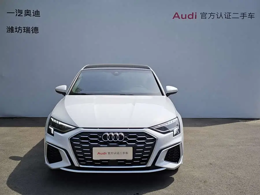 أودي A3 2023 A3L ليموزين 35 TFSI طراز رياضي أنيق