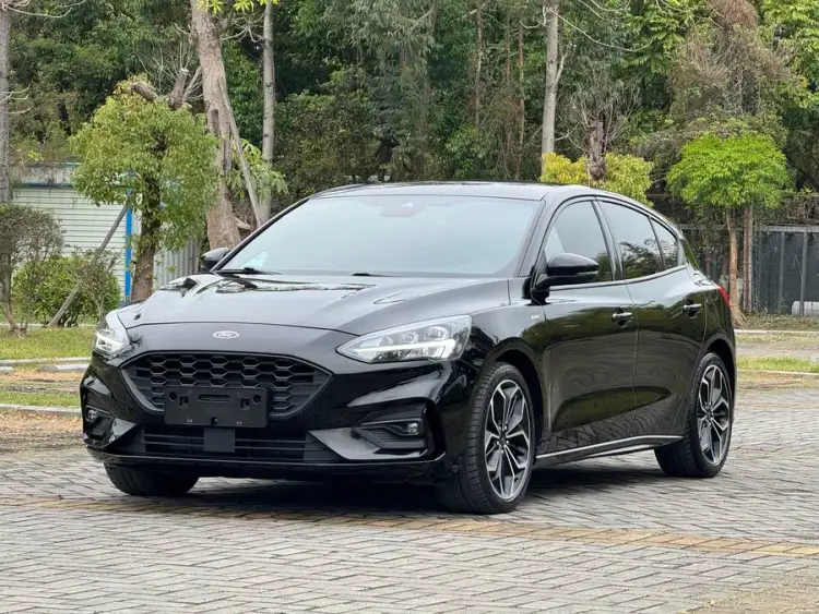 2021 Ford Focus Hatchback EcoBoost 180 Automatic ST Line