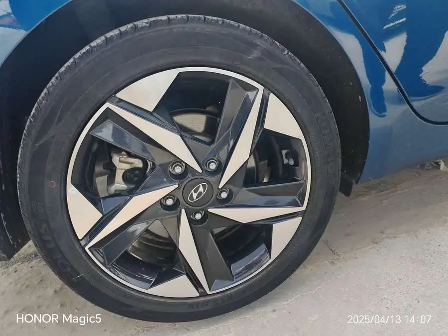 Elantra 2022 240TGDi DCT LUX