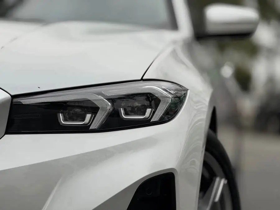 BMW i3 2024 eDrive 35 L