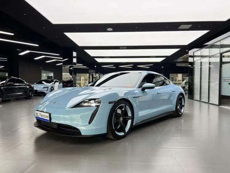 Taycan 2022