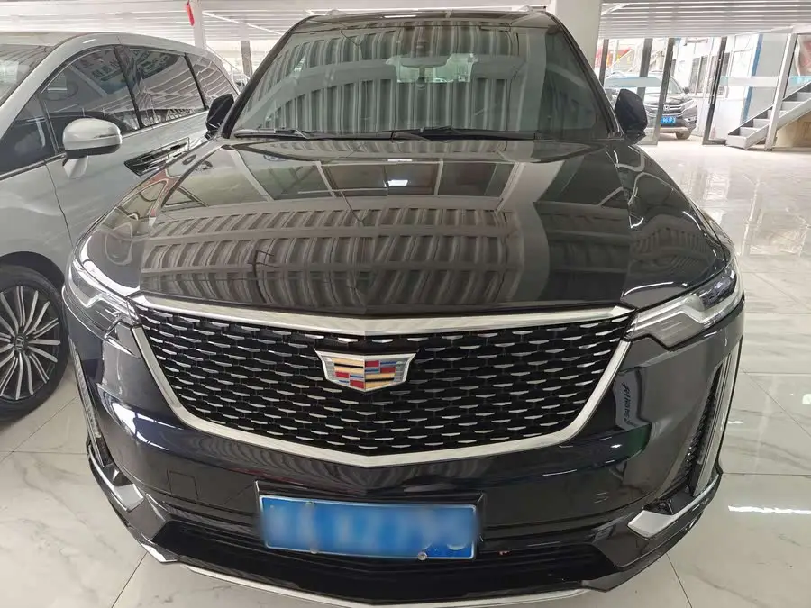 كاديلاك XT6 2022 2.0T سبعة مقاعد دفع رباعي طراز سبورت