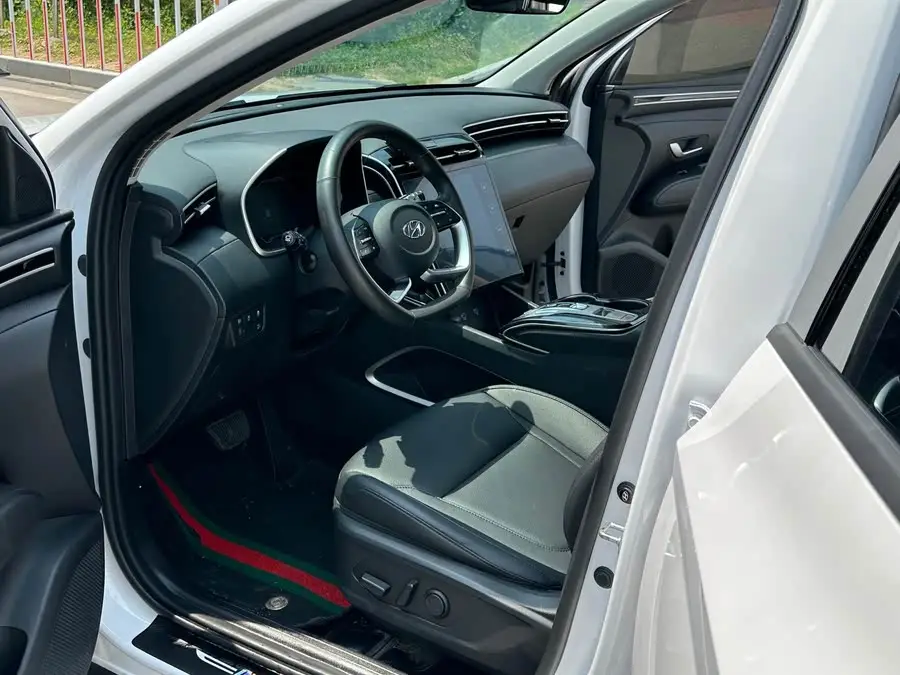 2023 توكسون L 1.5T أوتوماتيكي دفع ثنائي GLX النخبة