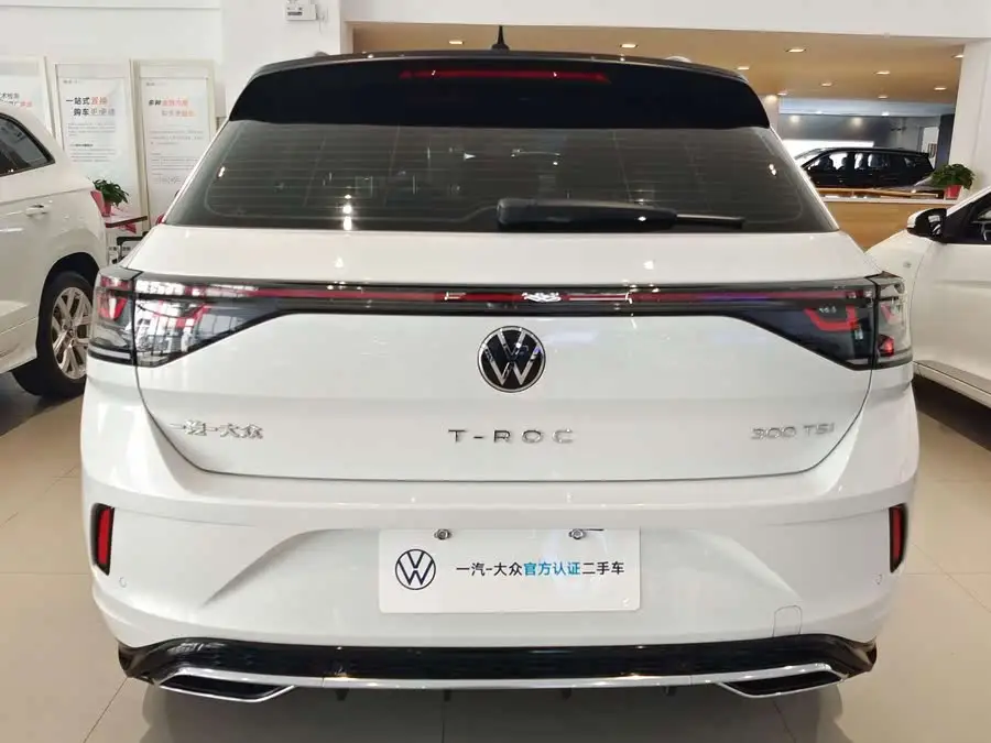 T-ROC 2023 طراز 300TSI DSG دفع ثنائي إصدار ستار