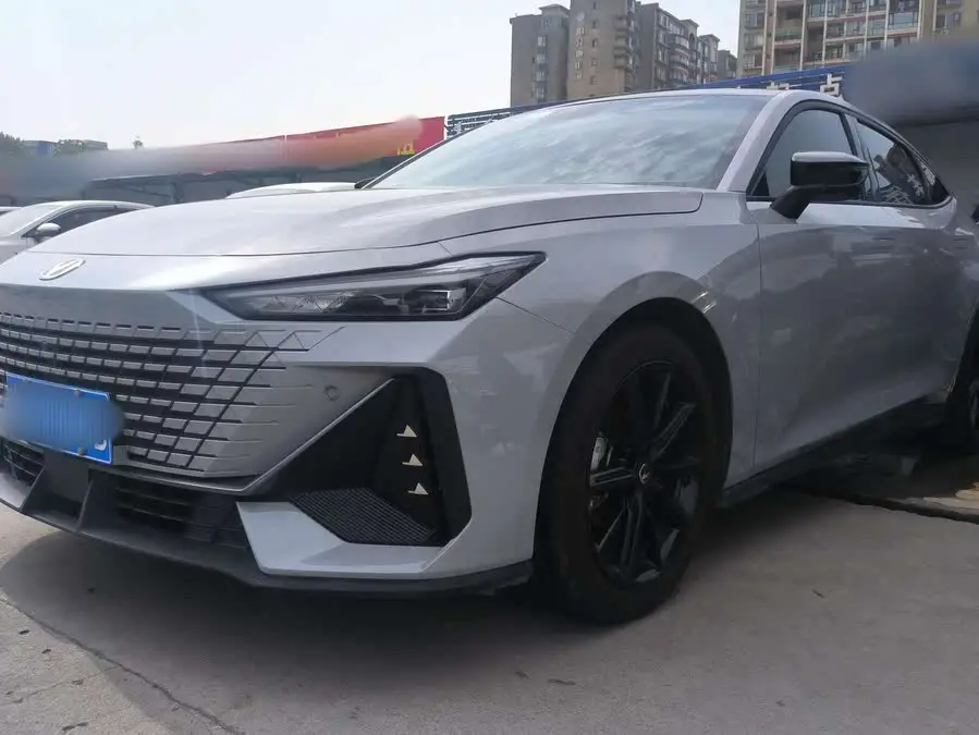 Changan UNI-V 2022 1.5T Premium