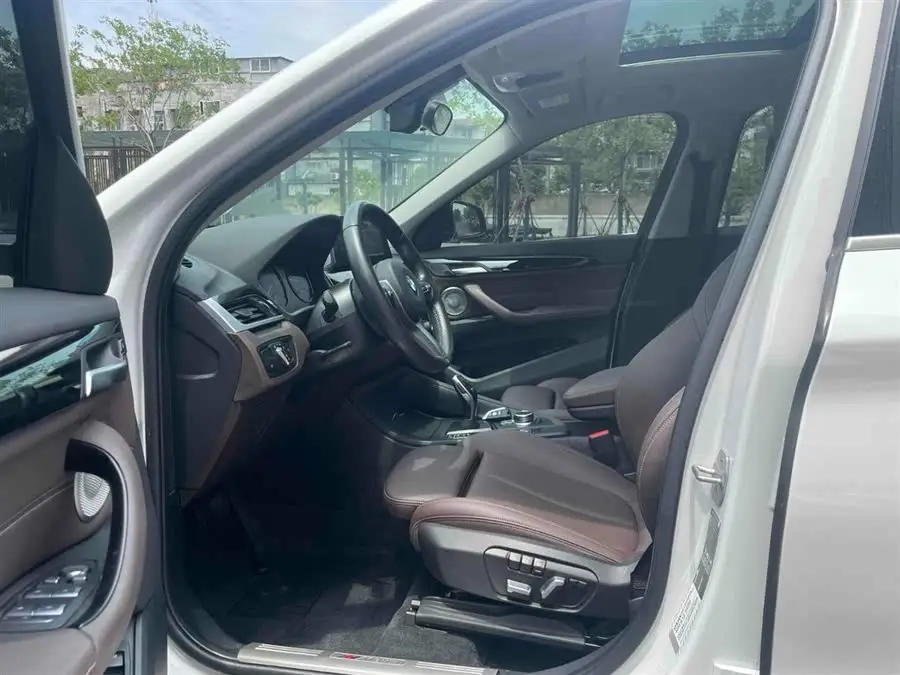 BMW X1 2022 sDrive25Li Leading Model