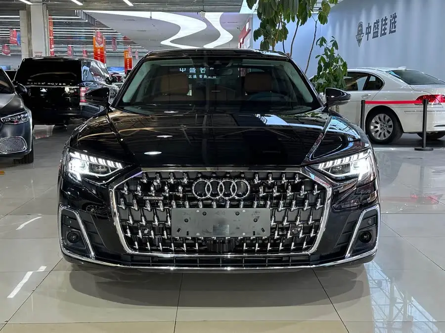 أودي A8 موديل 2024 A8L 55 TFSI quattro الرائد