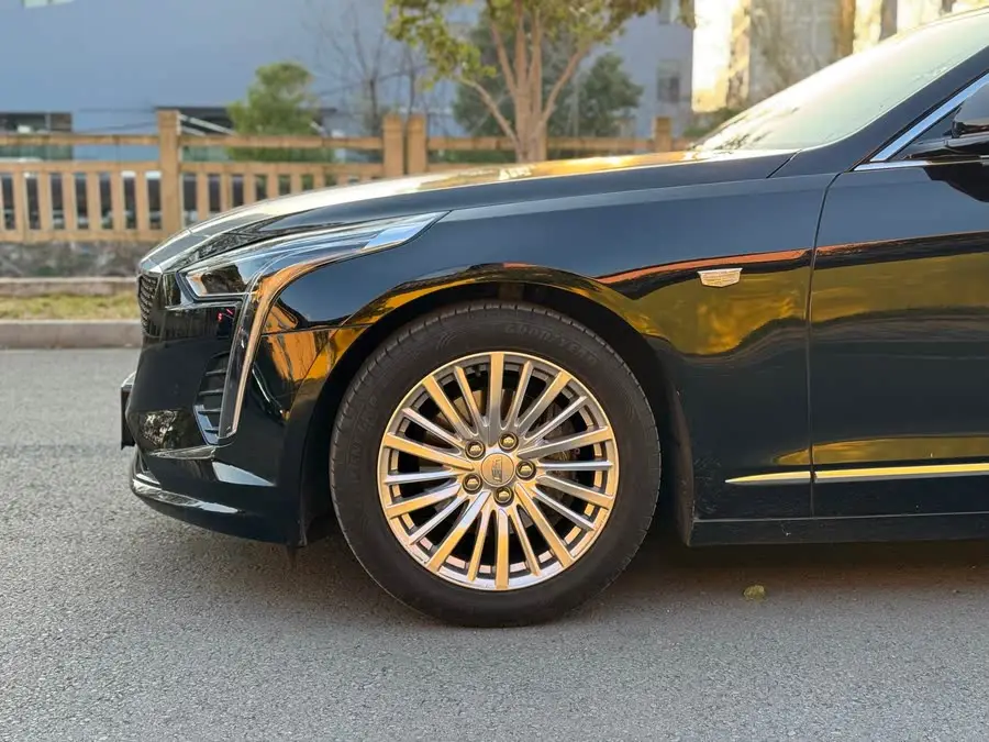كاديلاك CT6 2021 28T الفاخرة