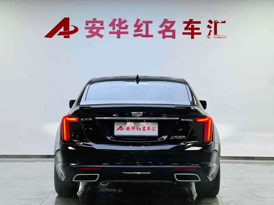 كاديلاك CT5 2022 28T الفاخرة (الإصدار القياسي)