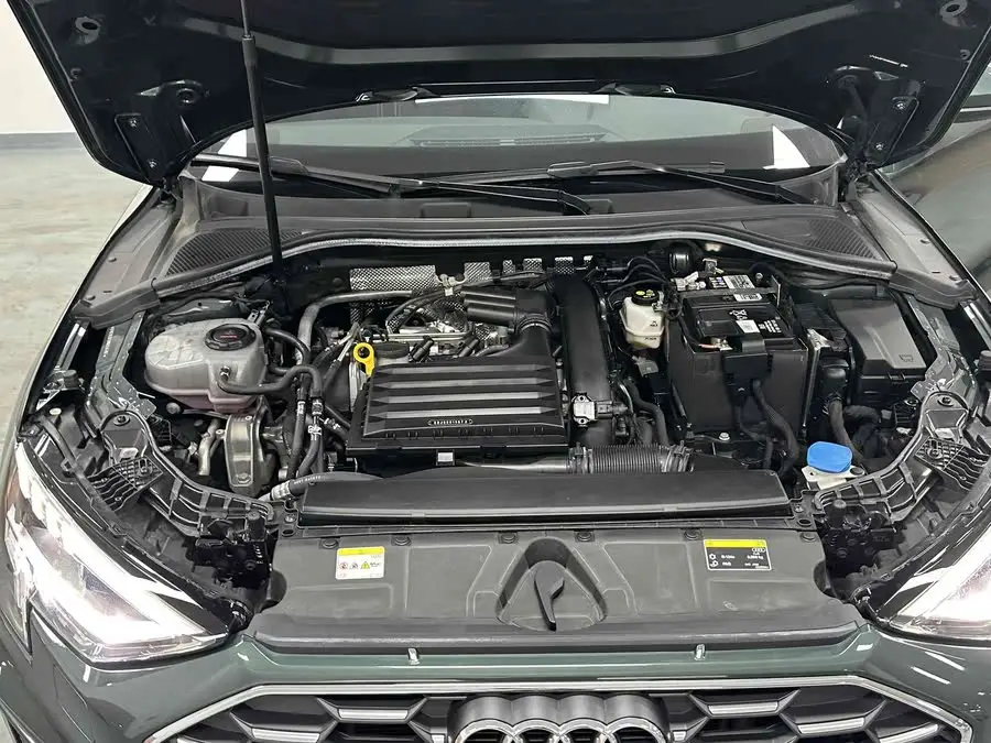 أودي A3 2022 A3L ليموزين 35 TFSI الطراز الرياضي العصري