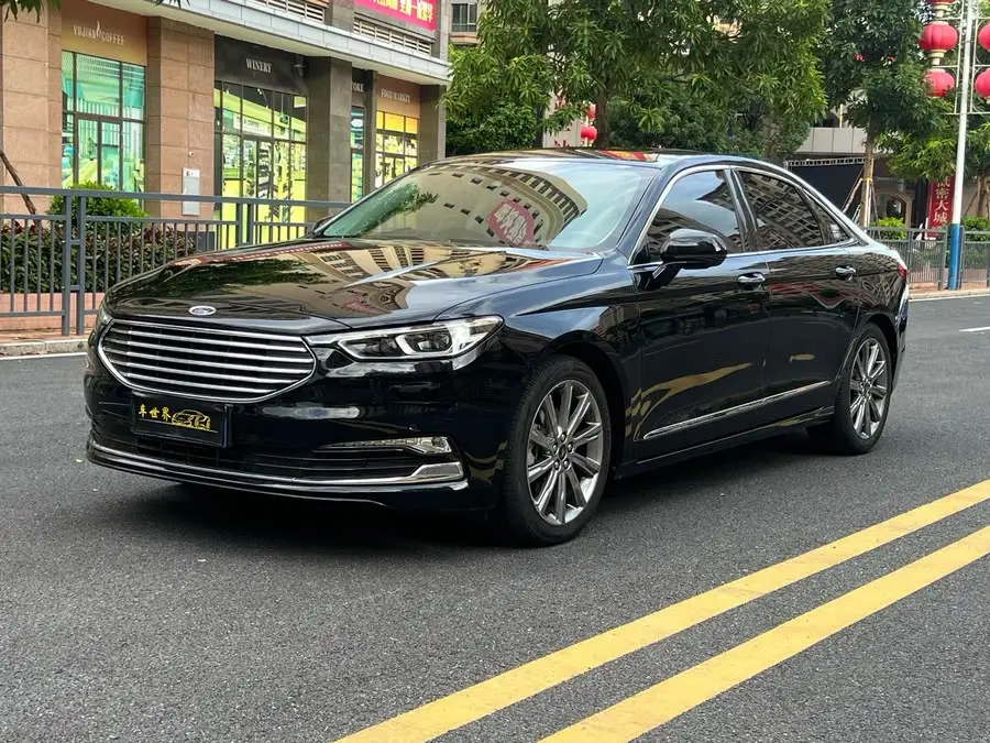2019 Taurus EcoBoost 245 Premium