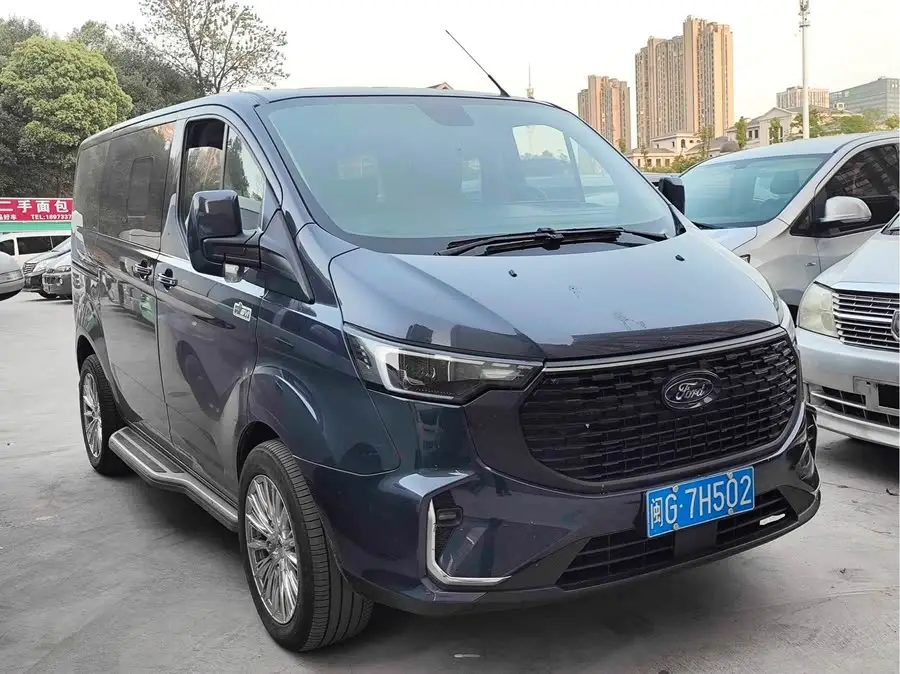 فورد ترانزيت 2023 2.0T ديزل أوتوماتيكي طراز السفر التجاري قاعدة عجلات قصيرة سقف منخفض 7/8/9 مقاعد