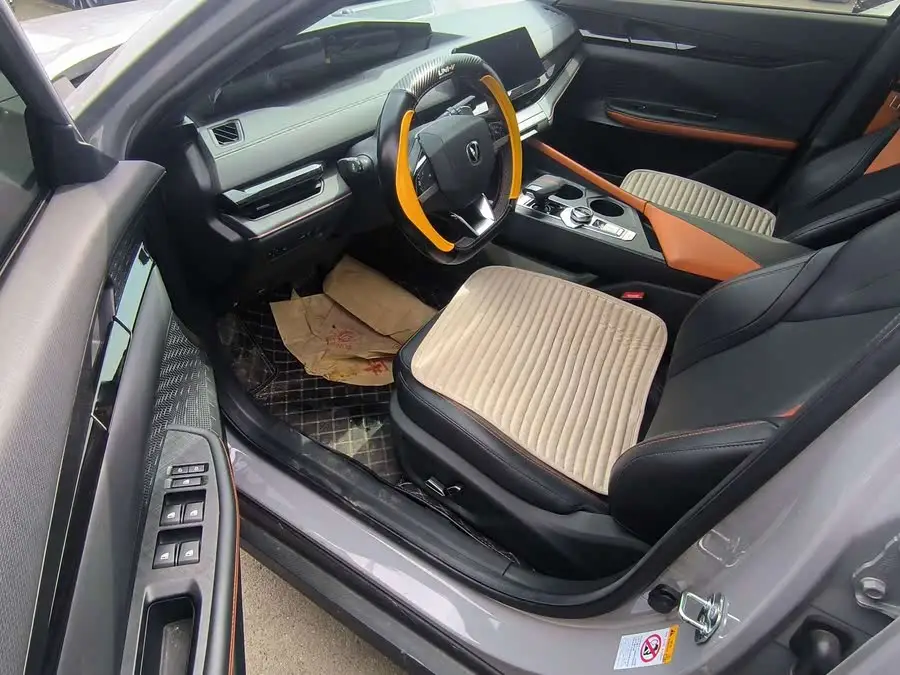 Changan UNI-V 2022 1.5T Premium