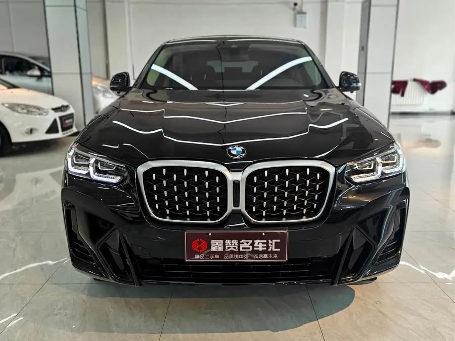 بي إم دبليو X4 2022 xDrive 25i حزمة الرياضة M