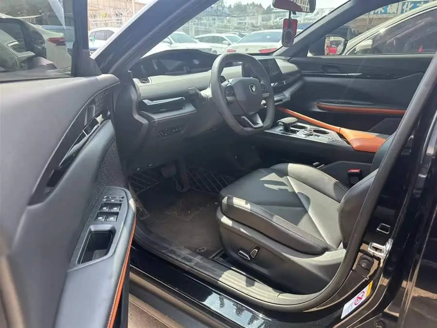 Changan UNI-V 2023 1.5T Premium