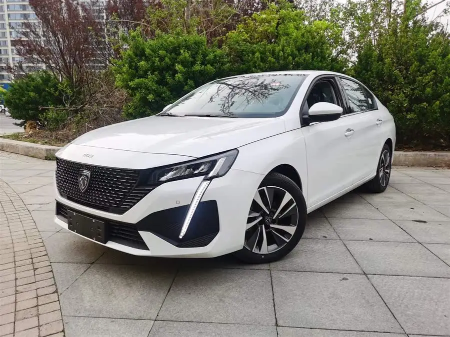 Peugeot 408 2022 1.6T Pursuit Edition