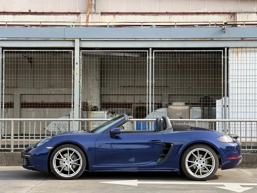 Porsche 718 2022 Boxster 2.0T