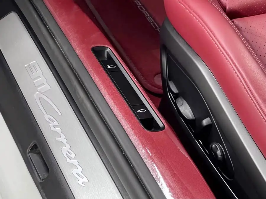 بورشه 911 2023 كاريرا 3.0T