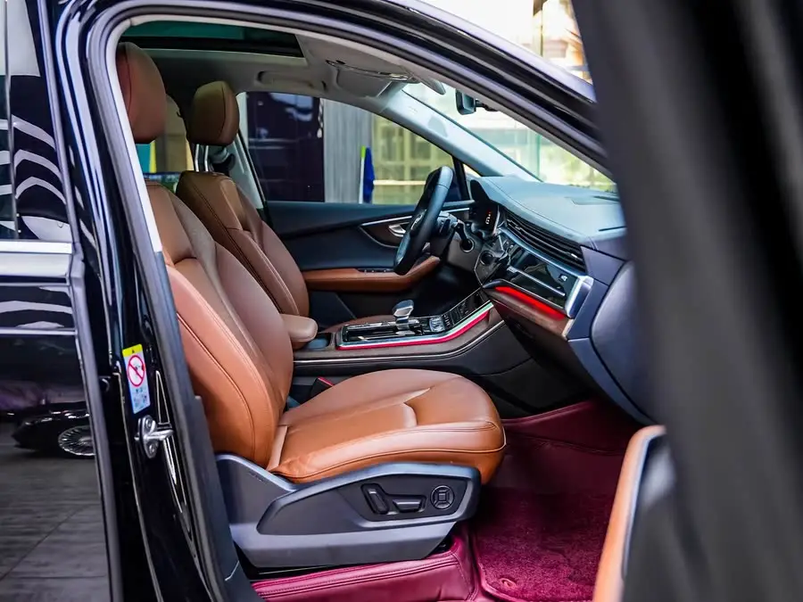 Audi Q7 2023 55 TFSI quattro S line Sport