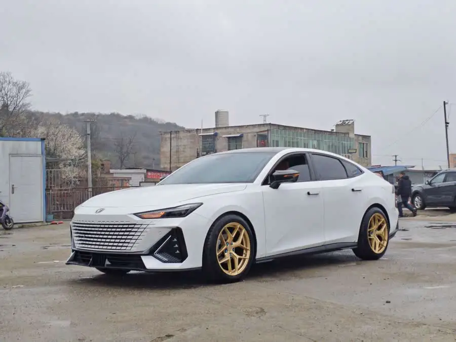 Changan UNI-V 2023 1.5T Premium