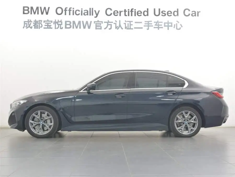 BMW i3 2022 eDrive 35 L