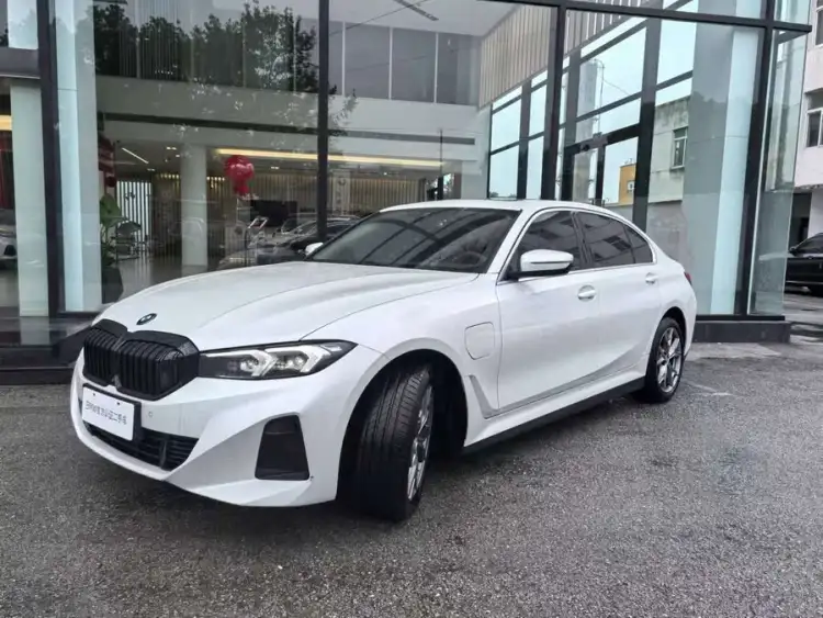 BMW i3 2024 eDrive 35 L