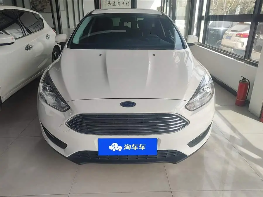 فورد فوكس 2020 هاتشباك كلاسيكي 1.5 لتر أوتوماتيكي ترند