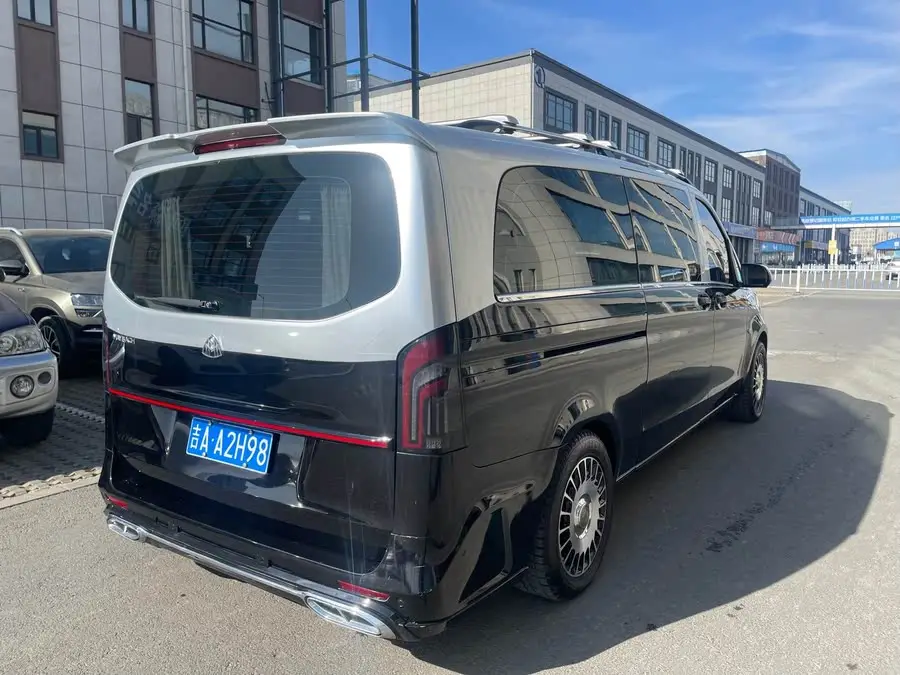 Vito 2020 2.0T Business Edition 7-seater