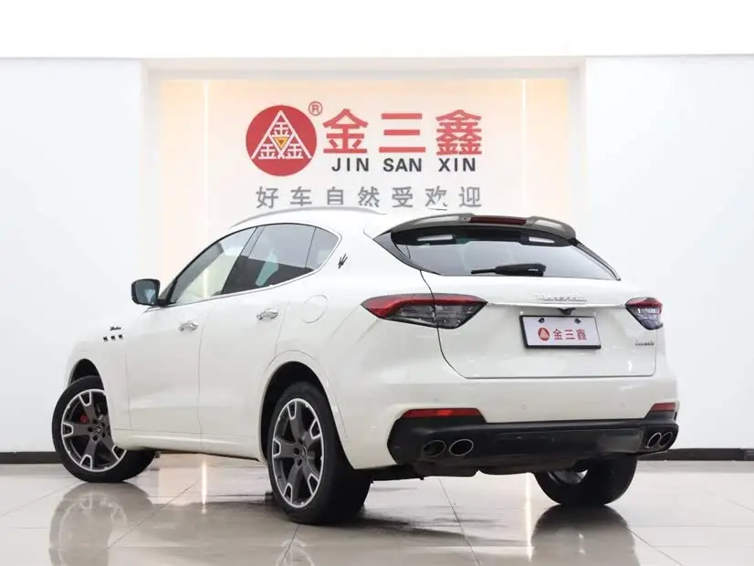 Levante 2023 3.0T Modena