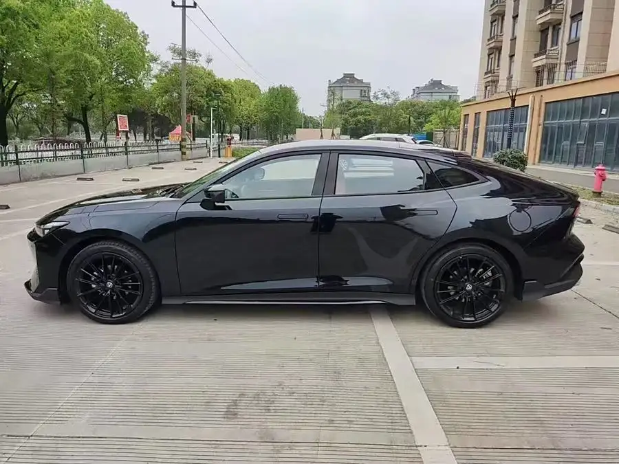 Changan UNI-V 2024 1.5T Premium Sport Version