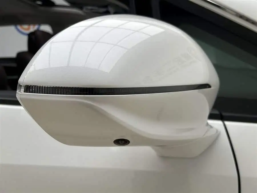 قرن 2023 2.0T إصدار يونسو ذو سبعة مقاعد