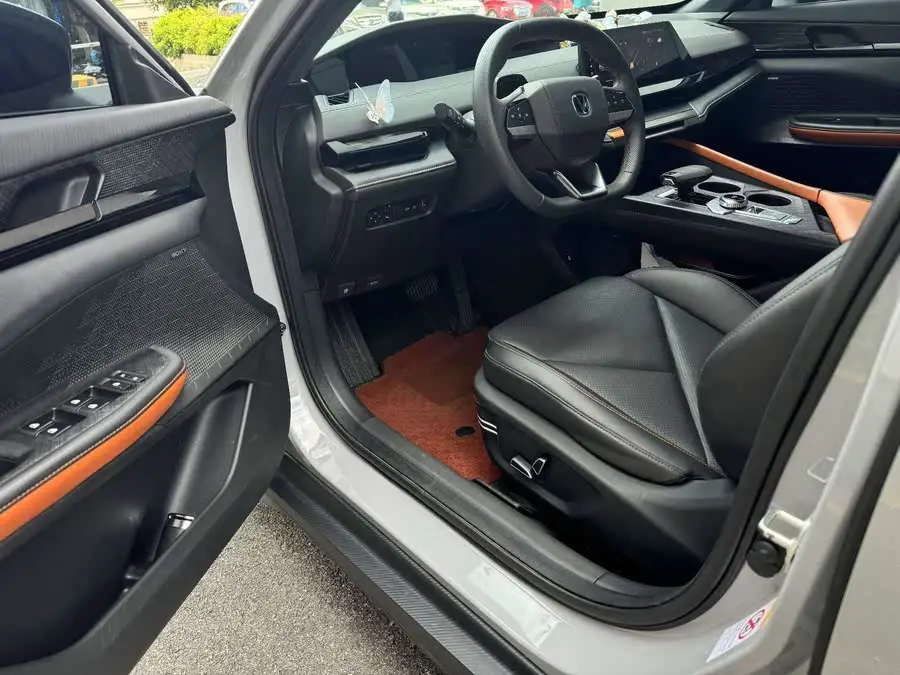 Changan UNI-V 2022 1.5T Premium