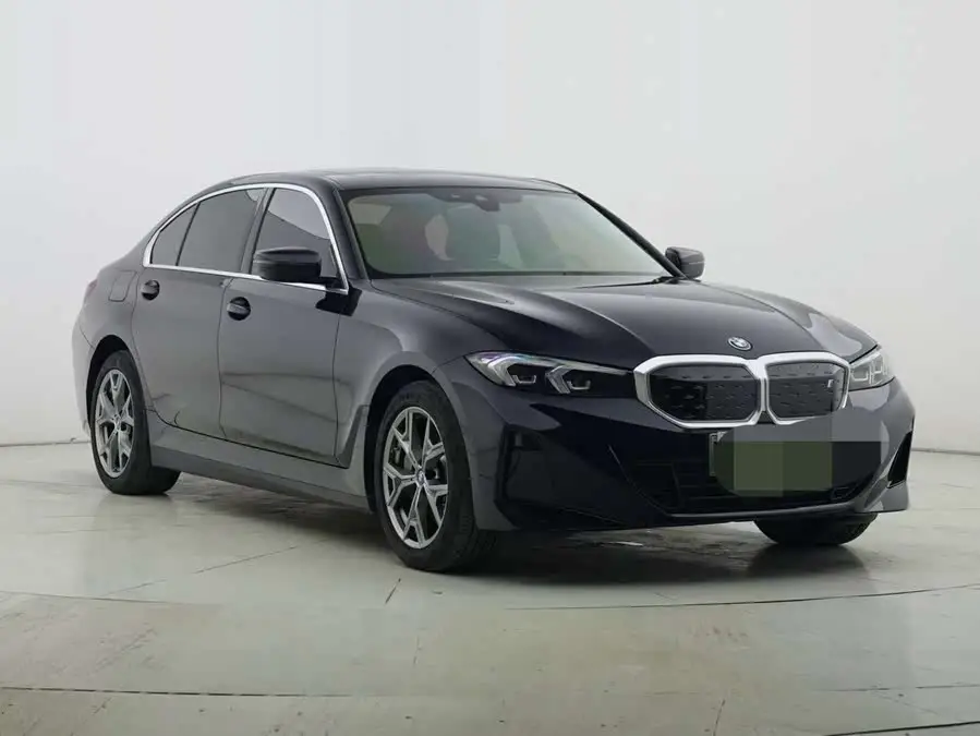 بي إم دبليو i3 2024 eDrive 35 L