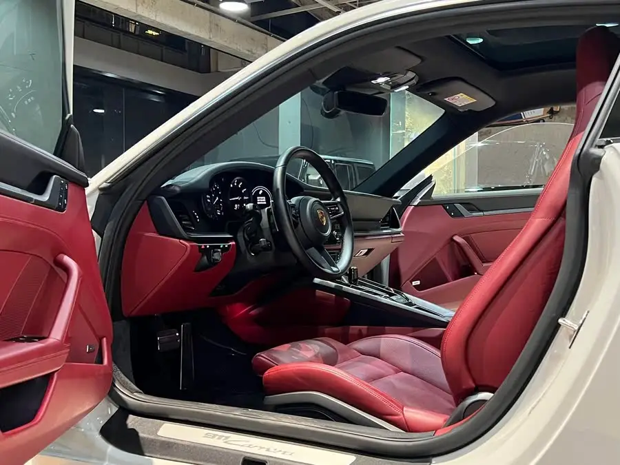 Porsche 911 2022 Carrera 3.0T