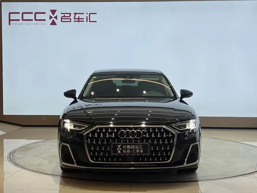 أودي A8 طراز 2024 A8L 50 TFSI quattro الفئة الممتازة