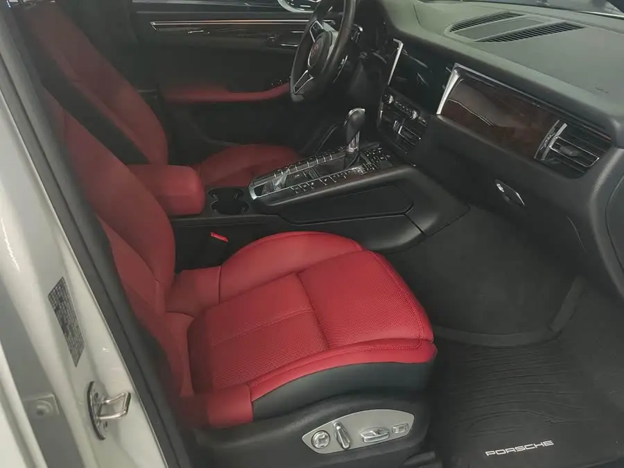 2020 Macan Macan 2.0T