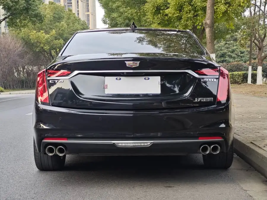 كاديلاك CT6 2022 28T فاخرة