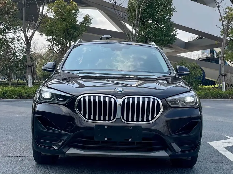 BMW X1 2022 sDrive25Li Leading Edition