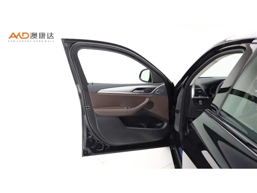 بي إم دبليو X4 2021 xDrive 25i حزمة الرياضة M