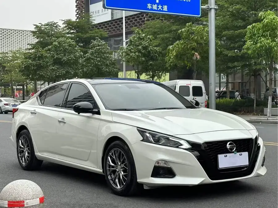 تينلاي 2021 2.0L XL إصدار الراحة