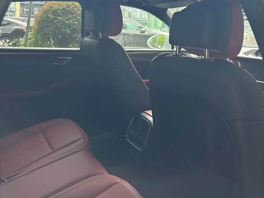 ماكان 2025 ماكان 2.0T إصدار الحلم